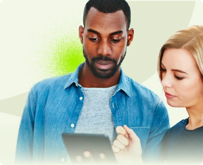 Deux collaborateurs en échange, pilier expertise comptable et stratégie